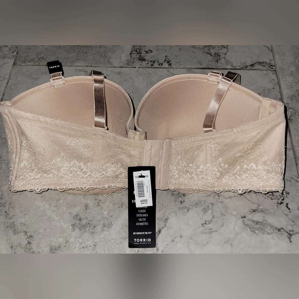 Torrid Multi-Way Bra 5 Ways To Wear Sz 40DD Nude‎ New With Tags